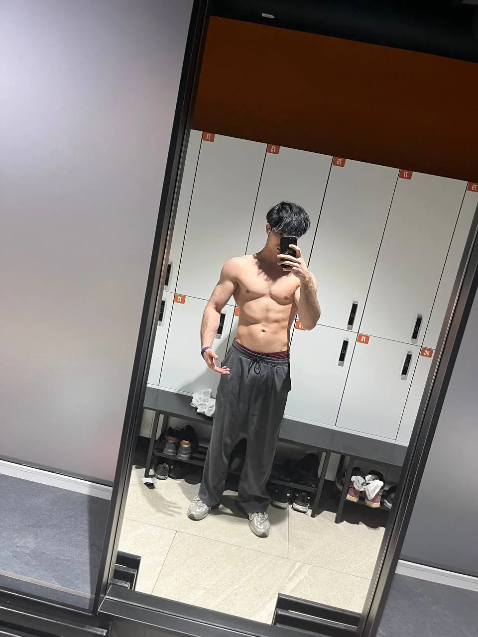 XXX Porn Photo of Nude BillBev 2