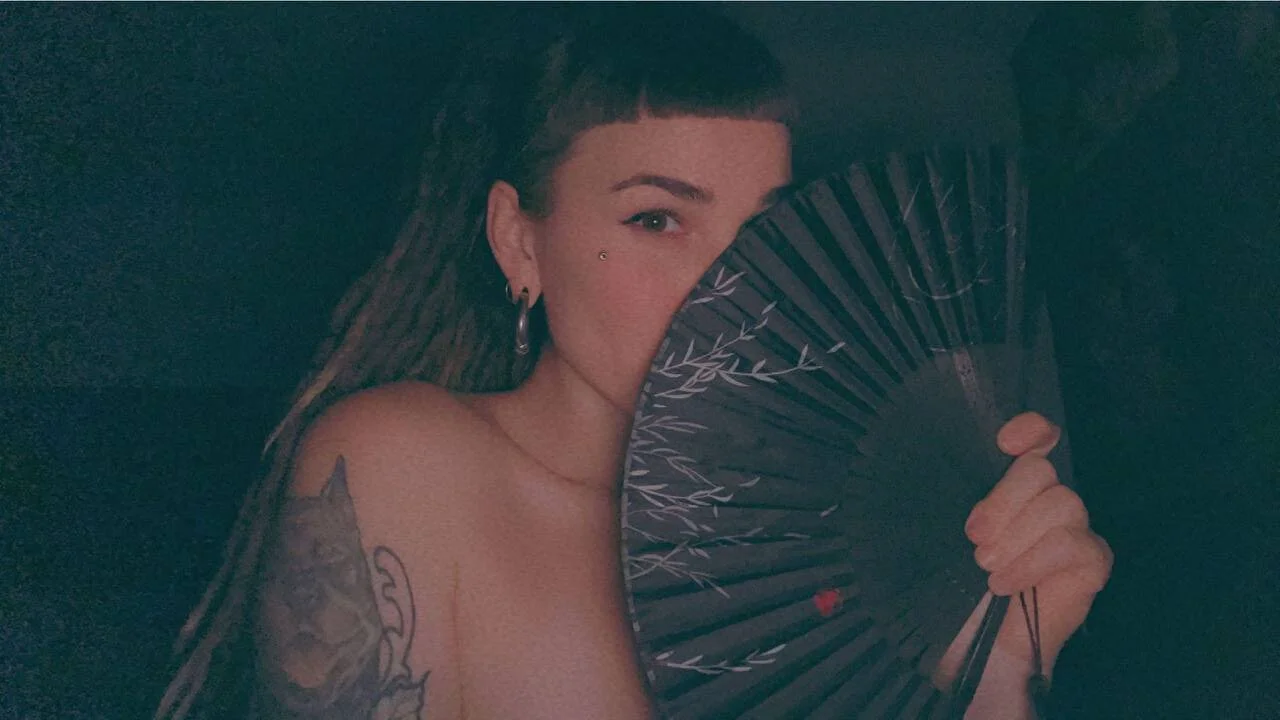 XXX Porn Photo of Nude FoxRineHelen 21