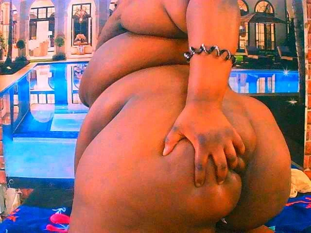 XXX Porn Photo of Nude EbonyHotBuns 4