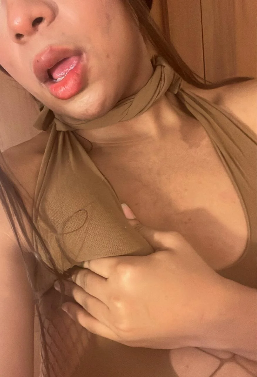 XXX Porn Photo of Nude Sol_Vanegas 28