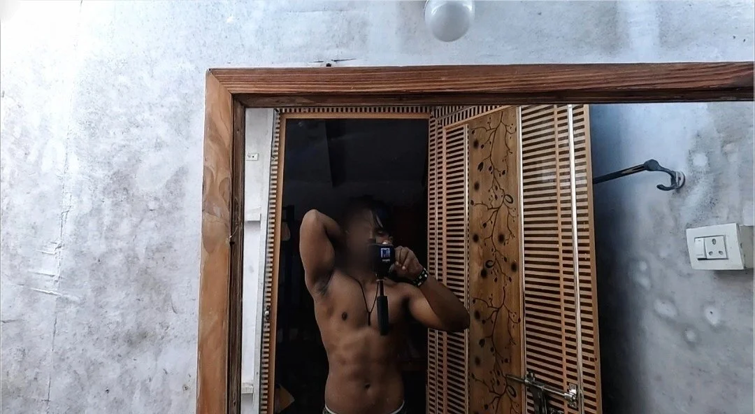 XXX Porn Photo of Nude Hunky_Ariyaan 3