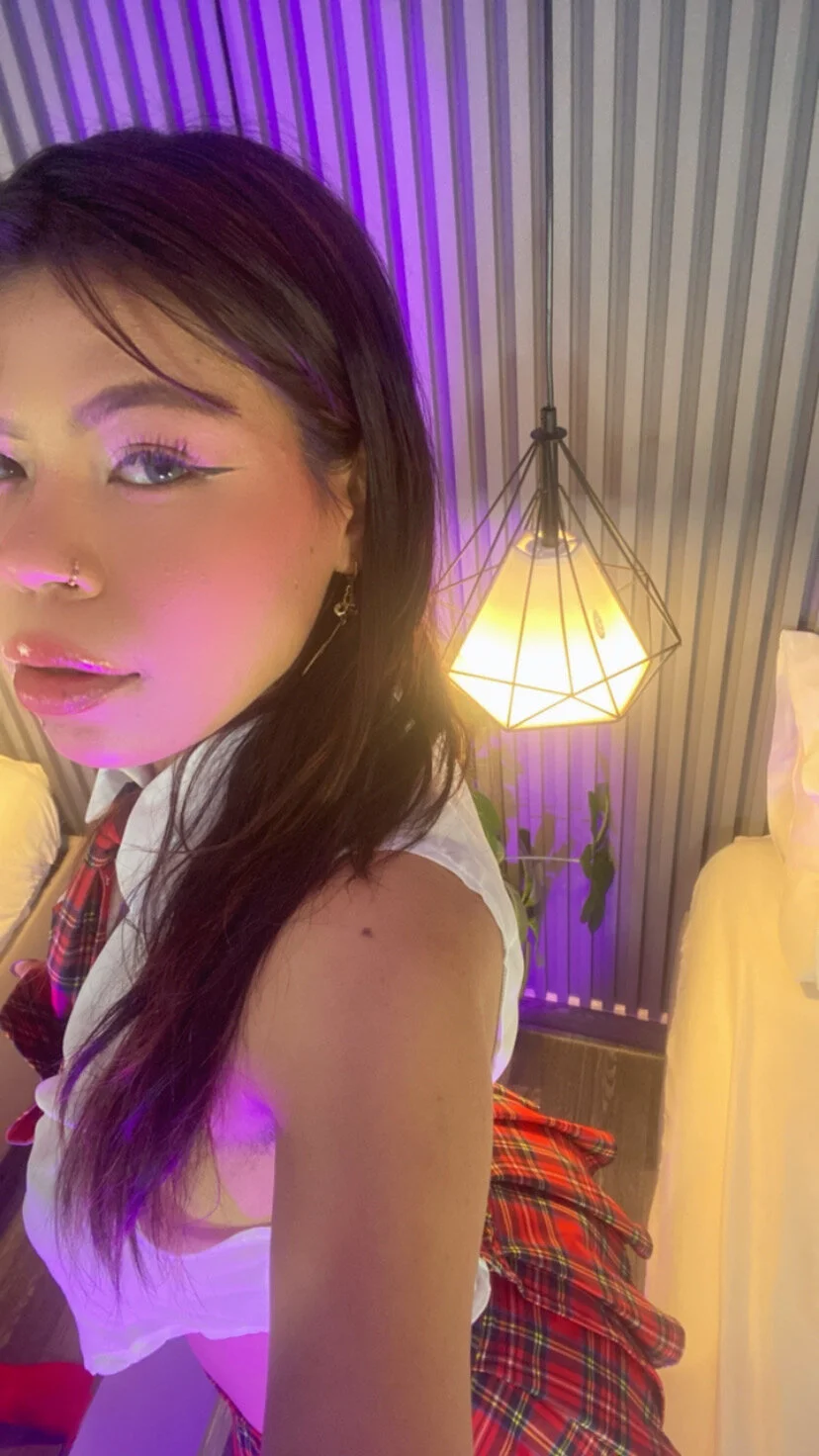 XXX Porn Photo of Nude CailynBrowm 97