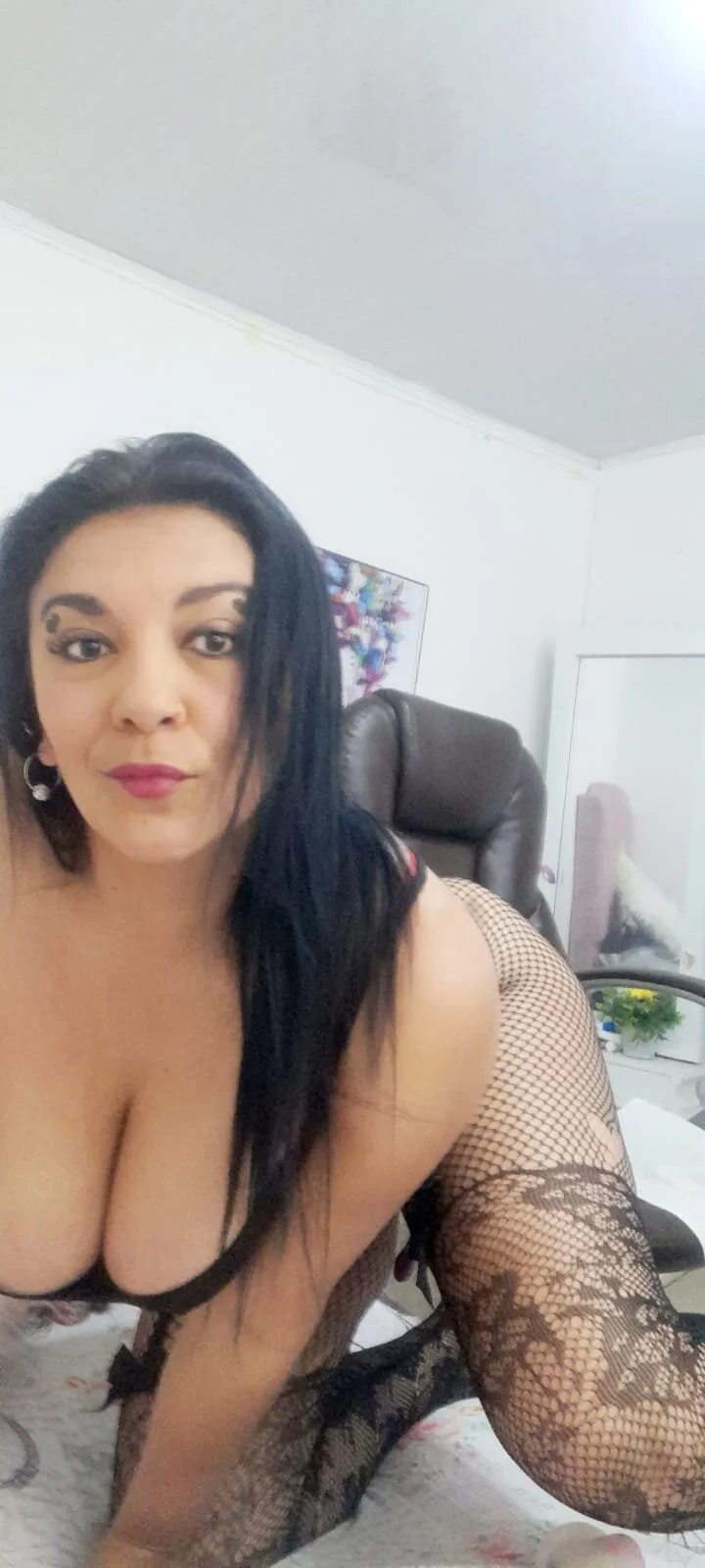 XXX Porn Photo of Nude selena_yourmilf 37