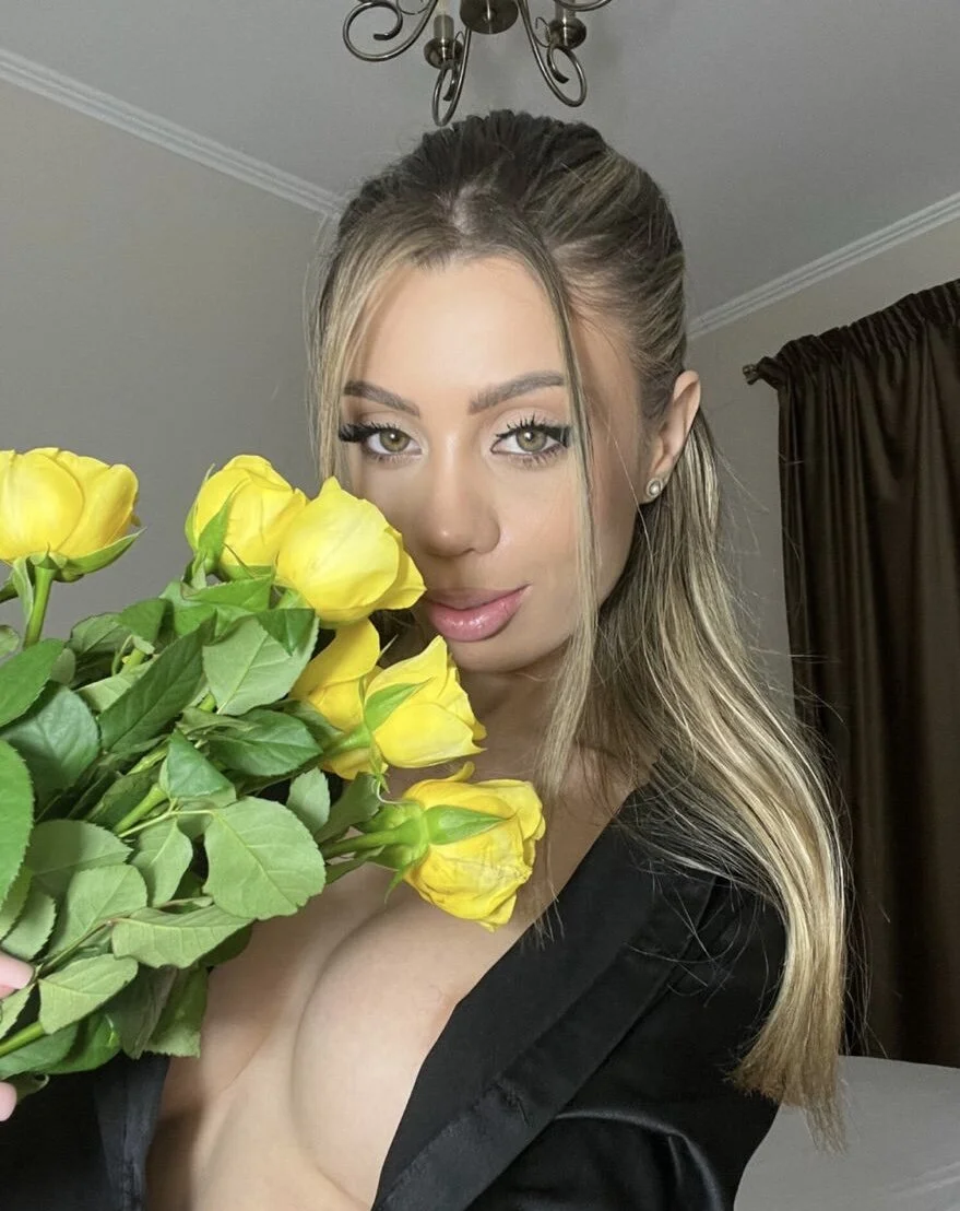 XXX Porn Photo of Nude KaylaBenz 14
