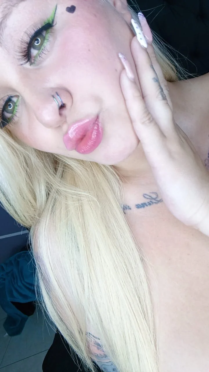 XXX Porn Photo of Nude miley_jensen 121