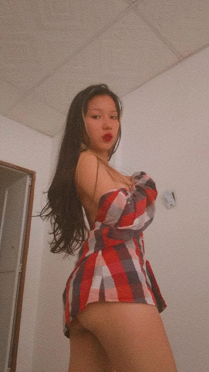 XXX Porn Photo of Nude lux_bitchx 9