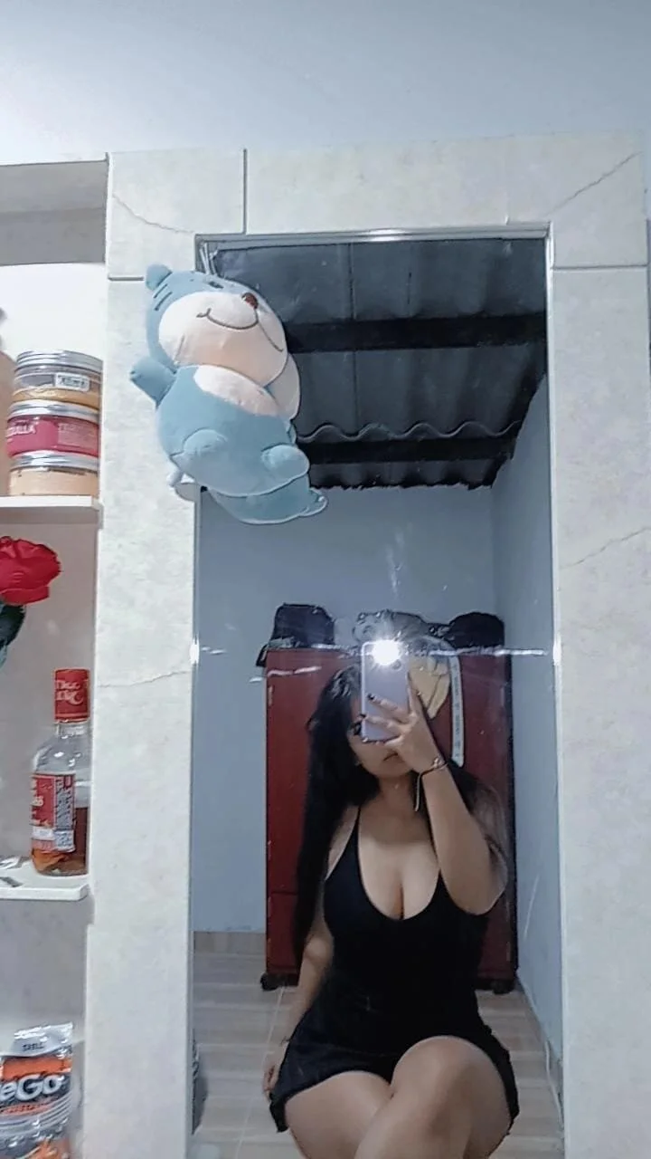 XXX Porn Photo of Nude TinyRosee 3