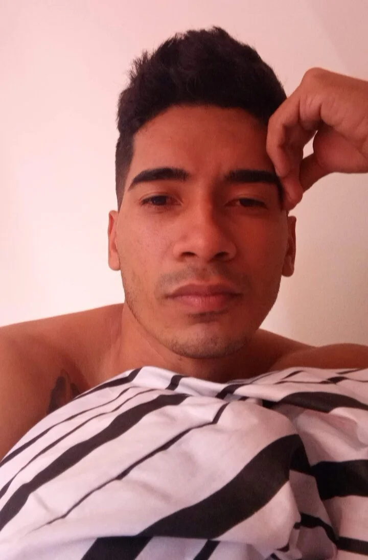 XXX Porn Photo of Nude King_Liam 9