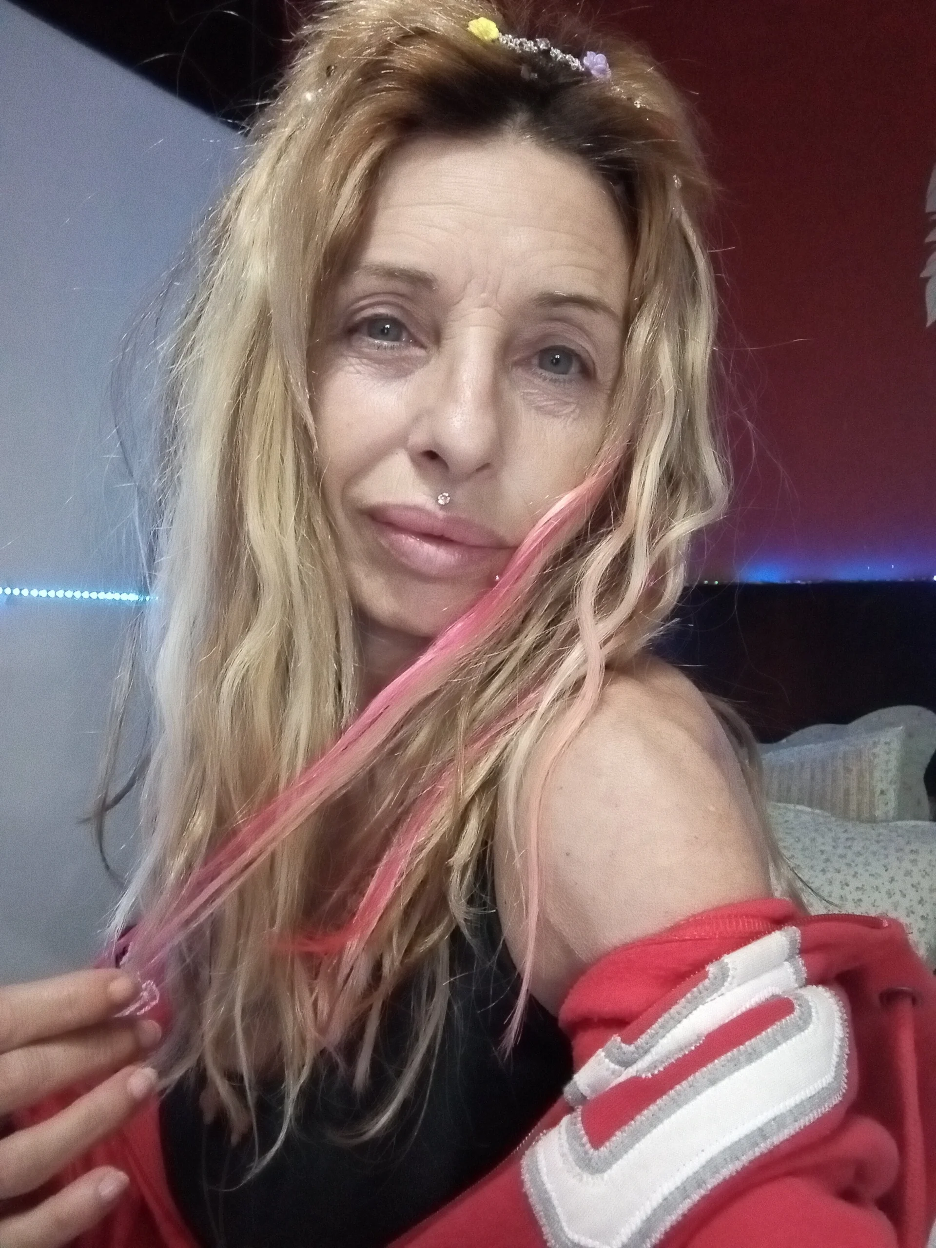 XXX Porn Photo of Nude FrozenWaffle 3