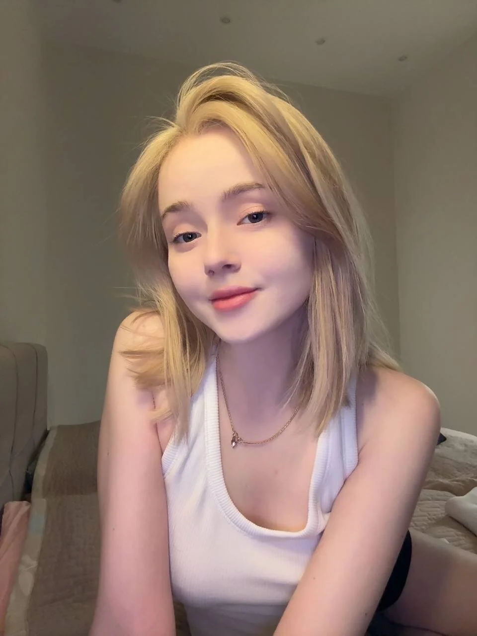 XXX Porn Photo of Nude StarrShinee 2