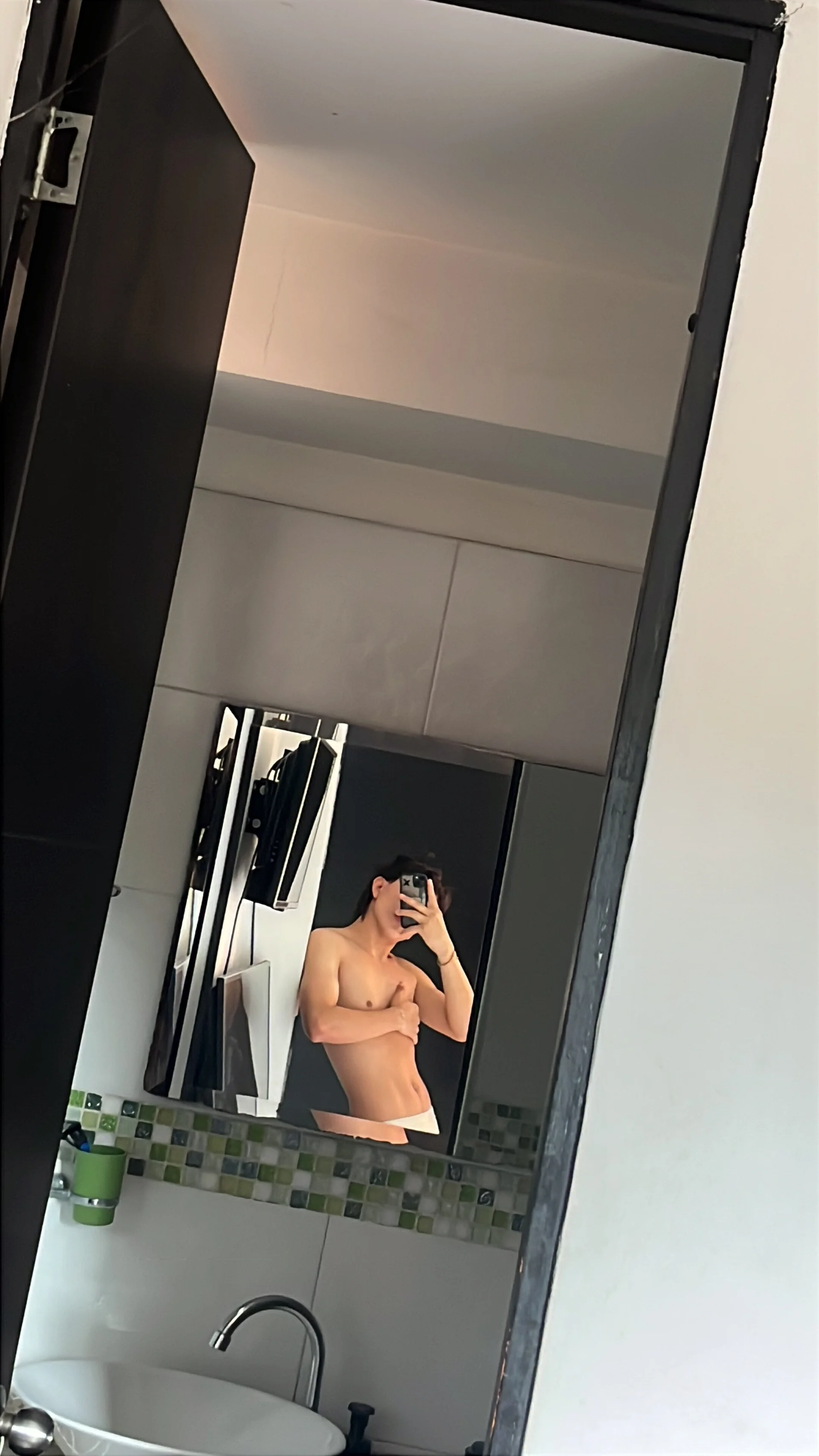 XXX Porn Photo of Nude gatito_polo69 9