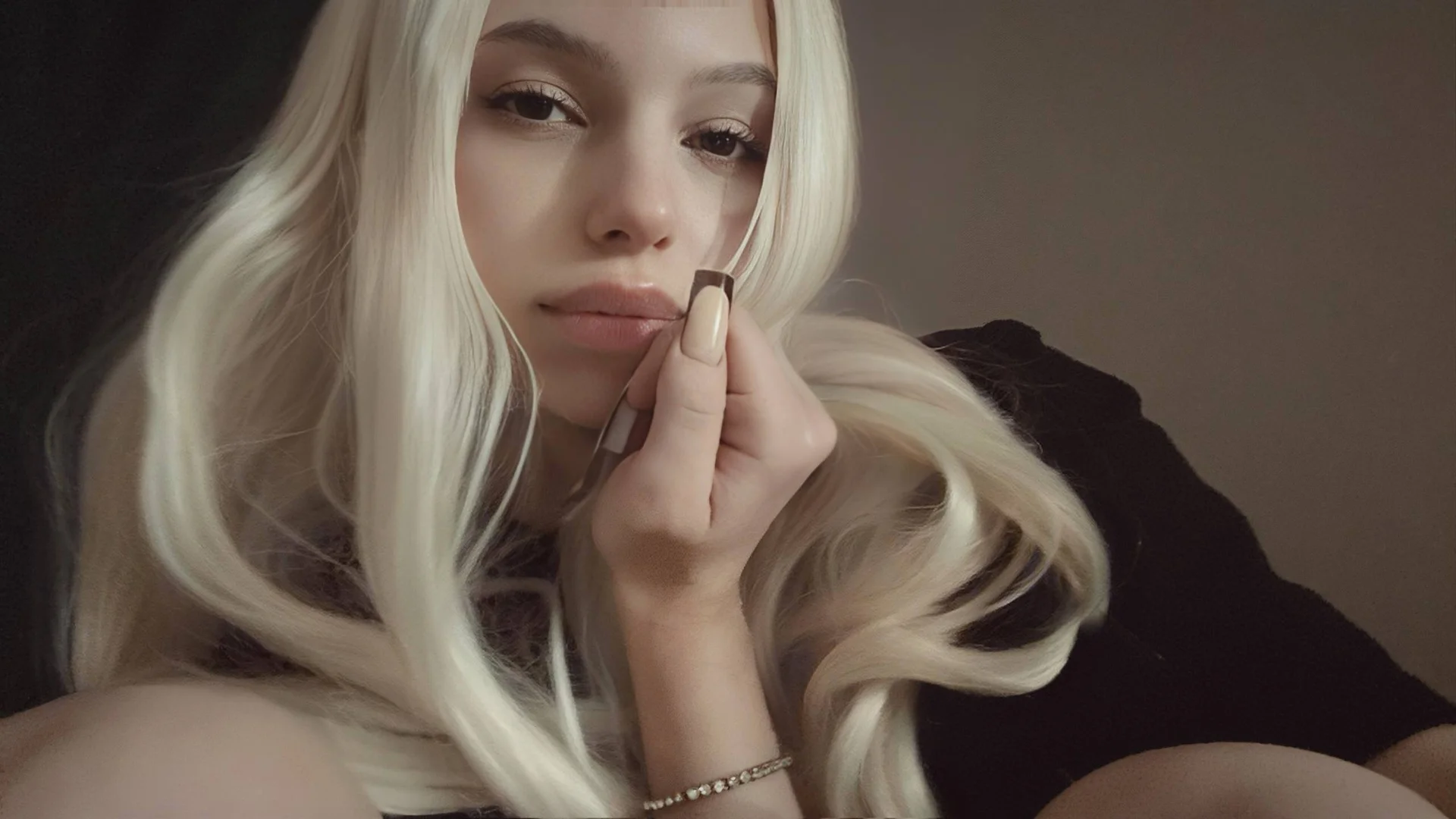 XXX Porn Photo of Nude Mooniesiesita 3
