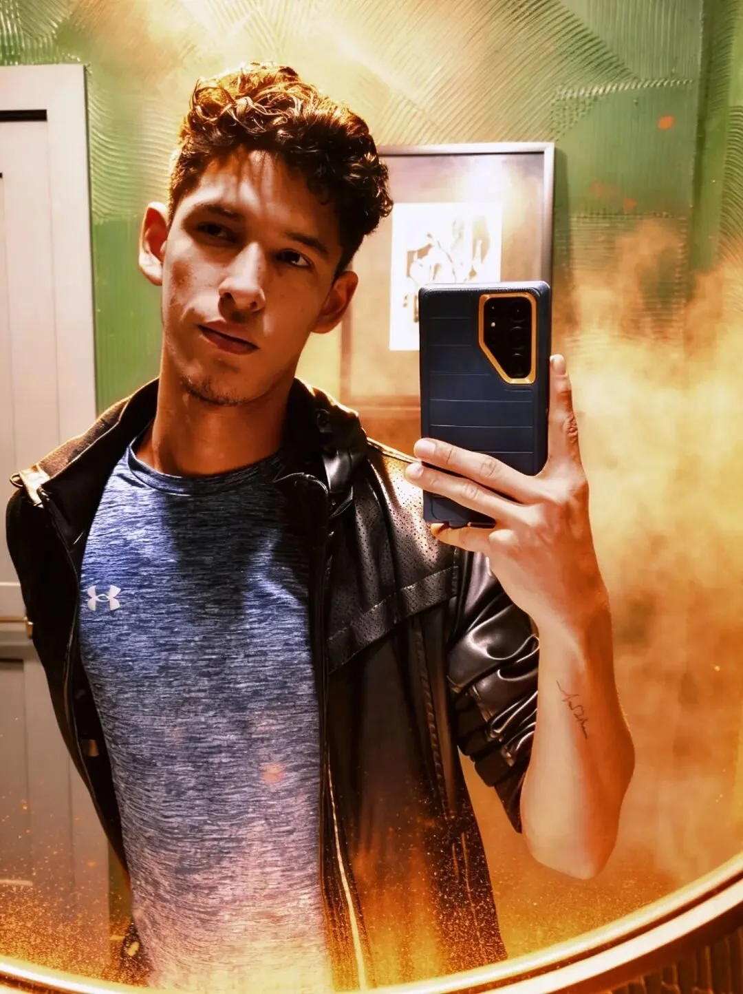 XXX Porn Photo of Nude liammendoza98 18