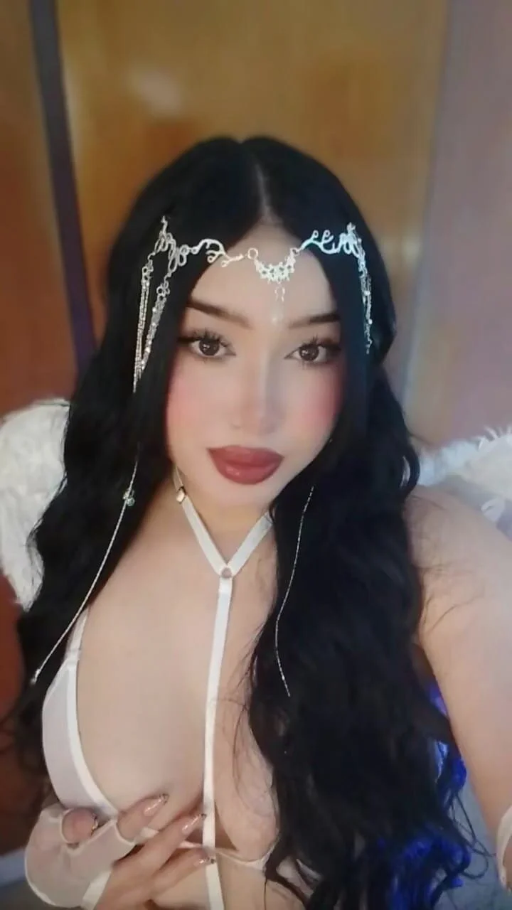 XXX Porn Photo of Nude Abbye_blue01 11