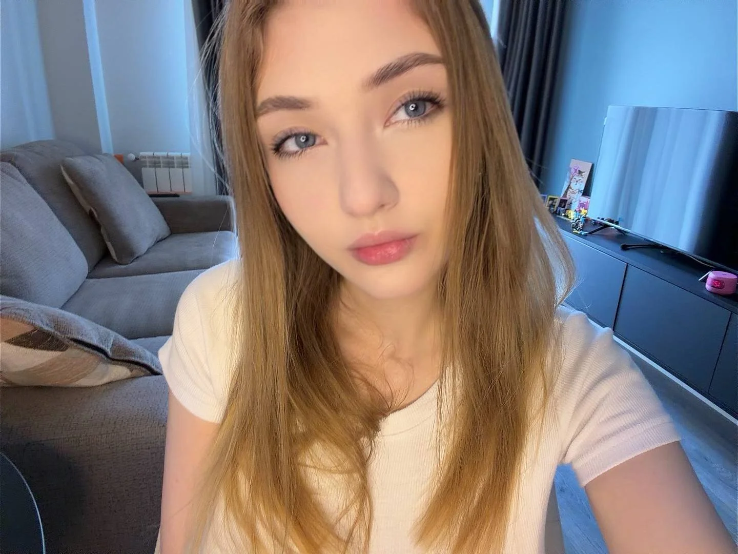 XXX Porn Photo of Nude AveryBerkson 57