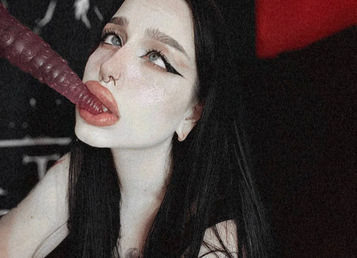 XXX Porn Photo of Nude alexx_succubus 23