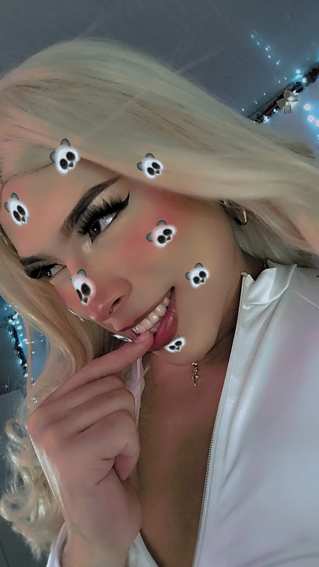 XXX Porn Photo of Nude leah_hots 2