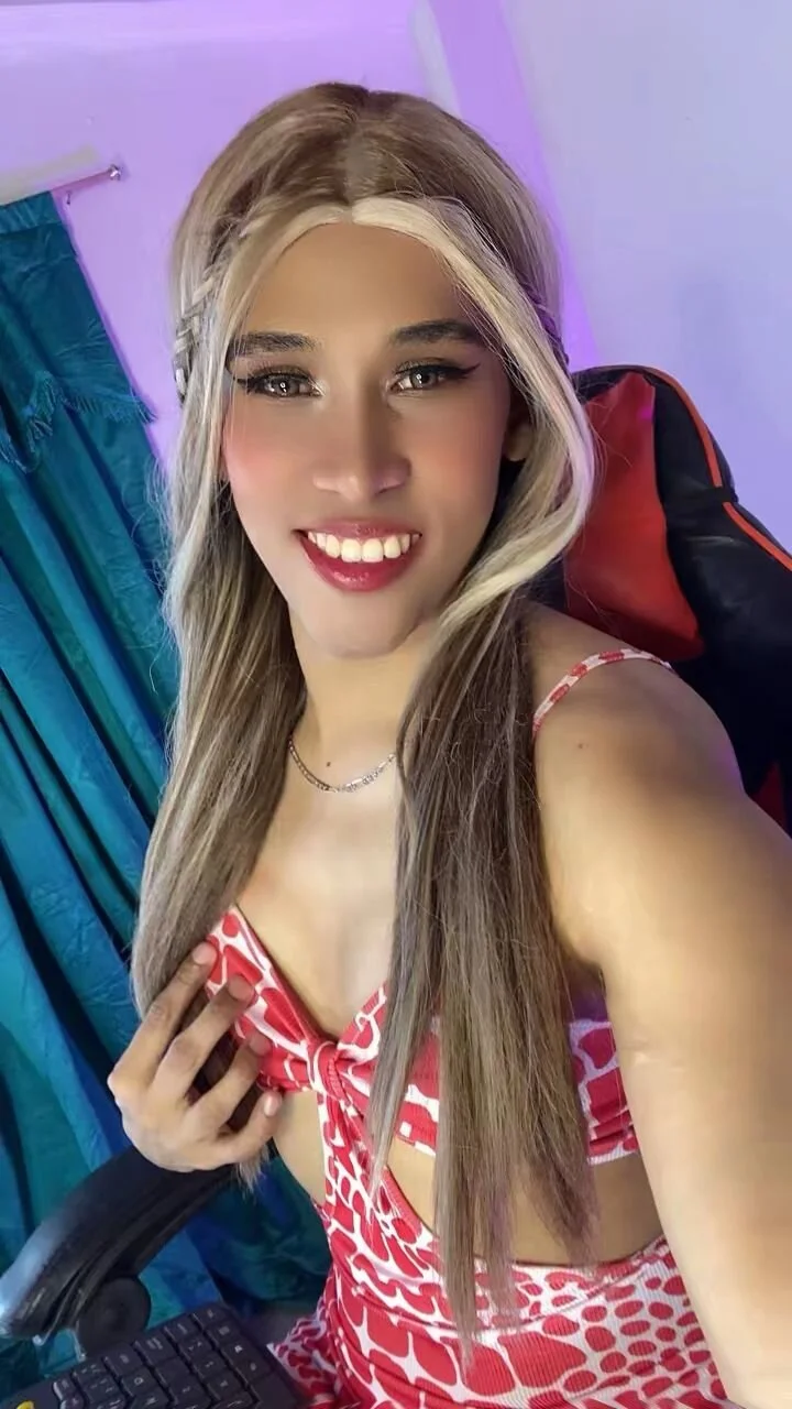 XXX Porn Photo of Nude samara_willow 3