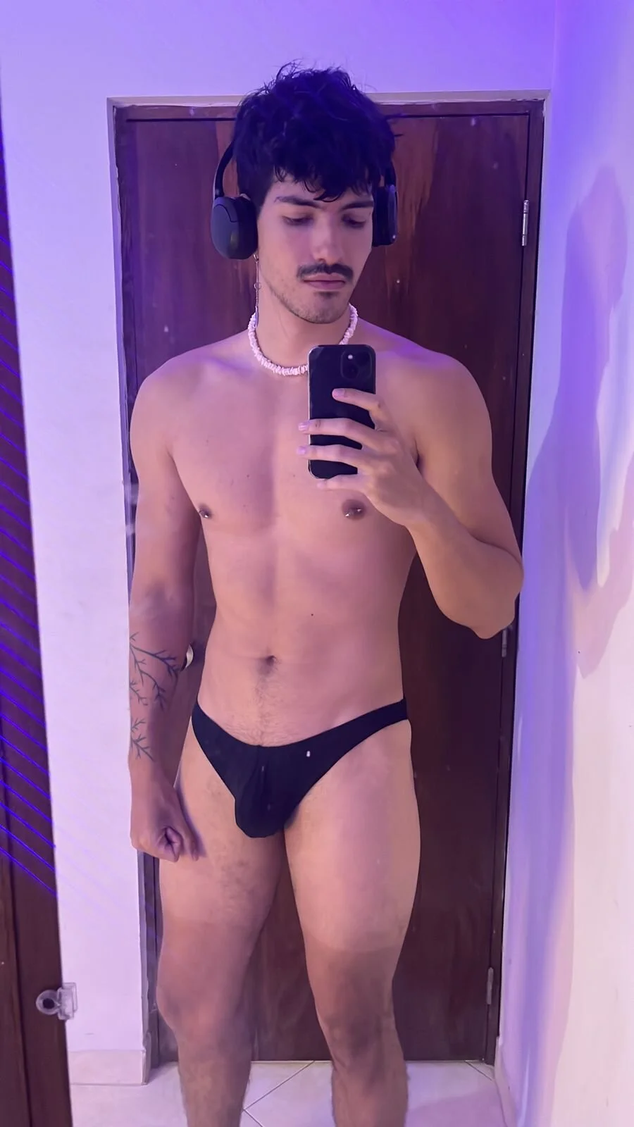 XXX Porn Photo of Nude bbbeachboy 141