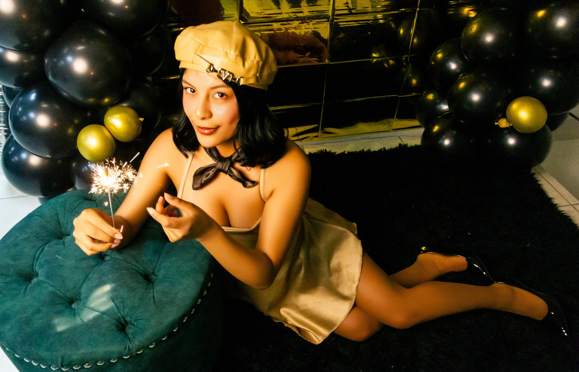 XXX Porn Photo of Nude Salmaportman69 9