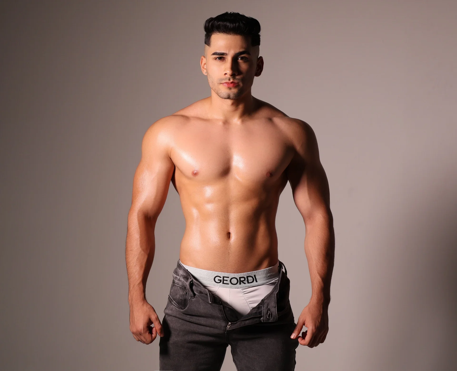 XXX Porn Photo of Nude kevin_montoya 10