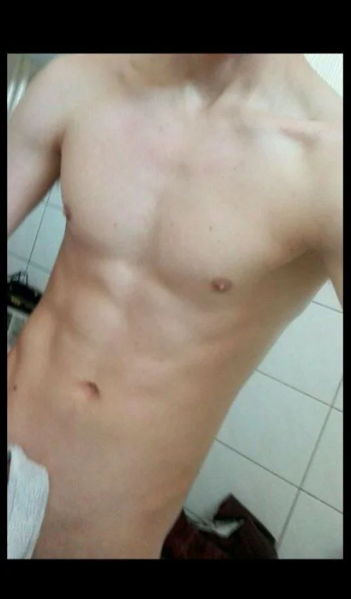 XXX Porn Photo of Nude hoot_denis28 2