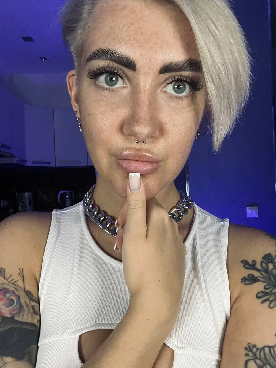 XXX Porn Photo of Nude tykioty_Miley 34