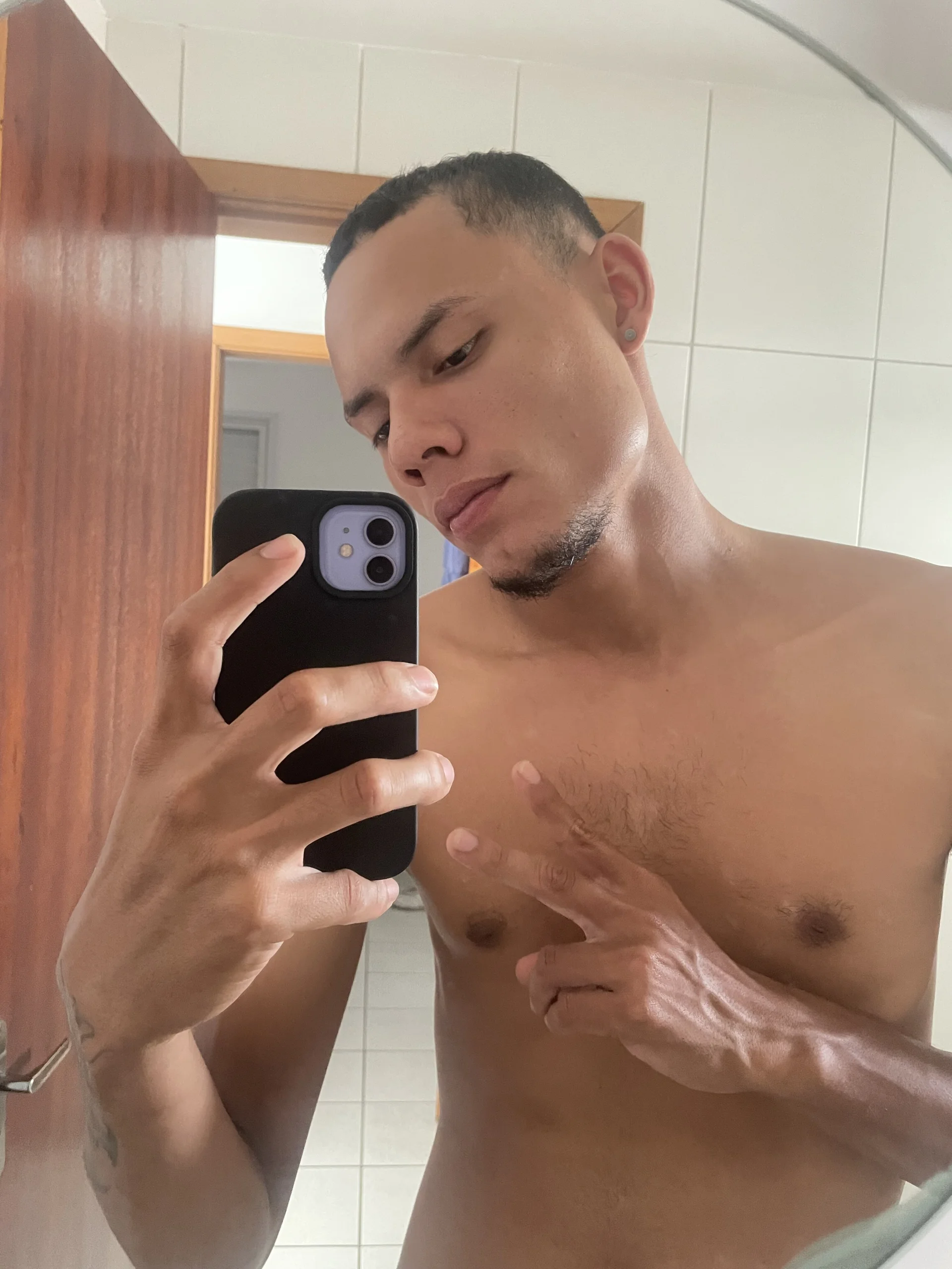 XXX Porn Photo of Nude Diego-ramirez420 5