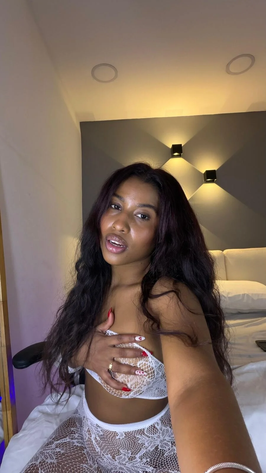 XXX Porn Photo of Nude selena_monroy 65