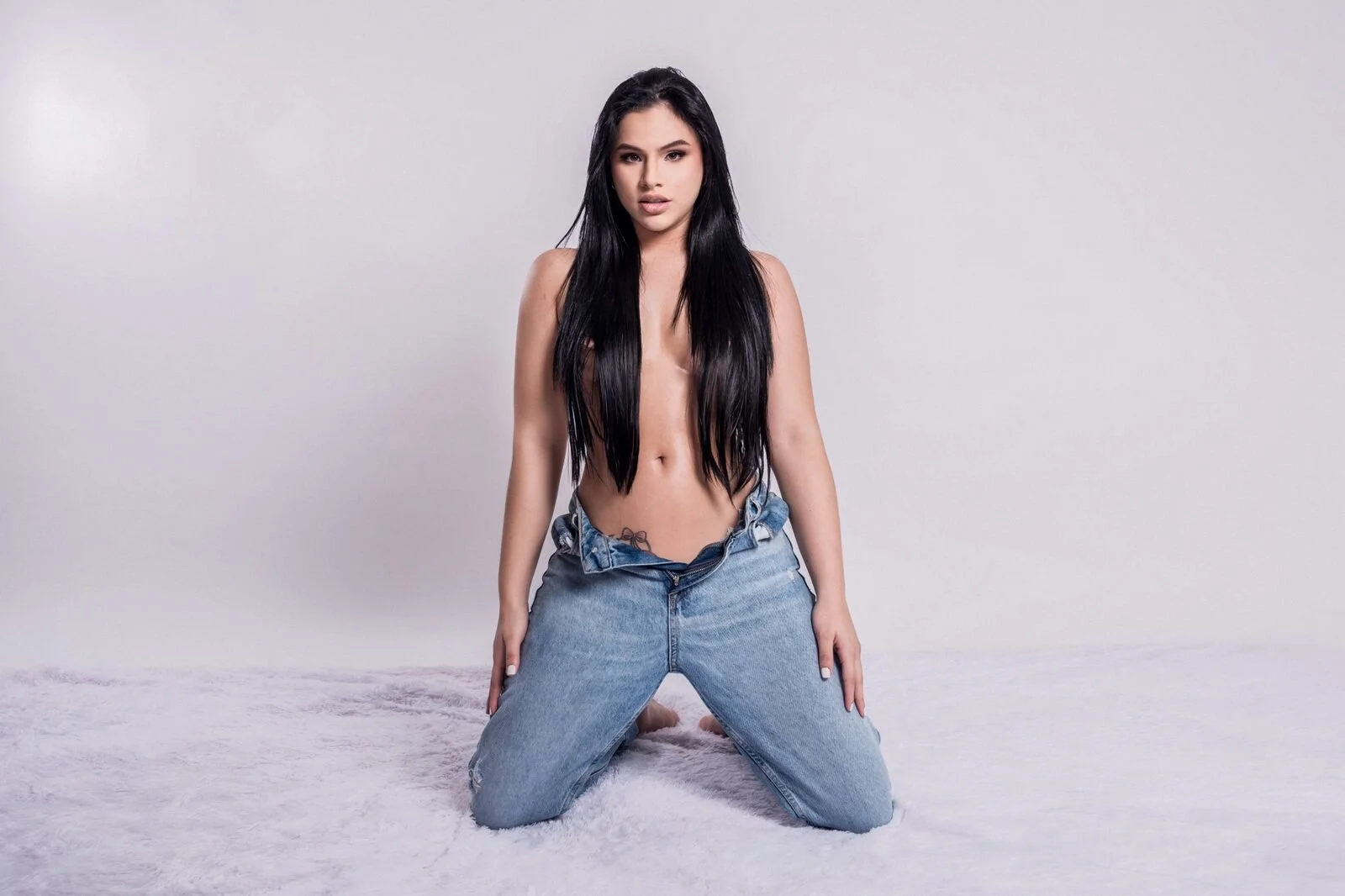 XXX Porn Photo of Nude Luciluu20 24