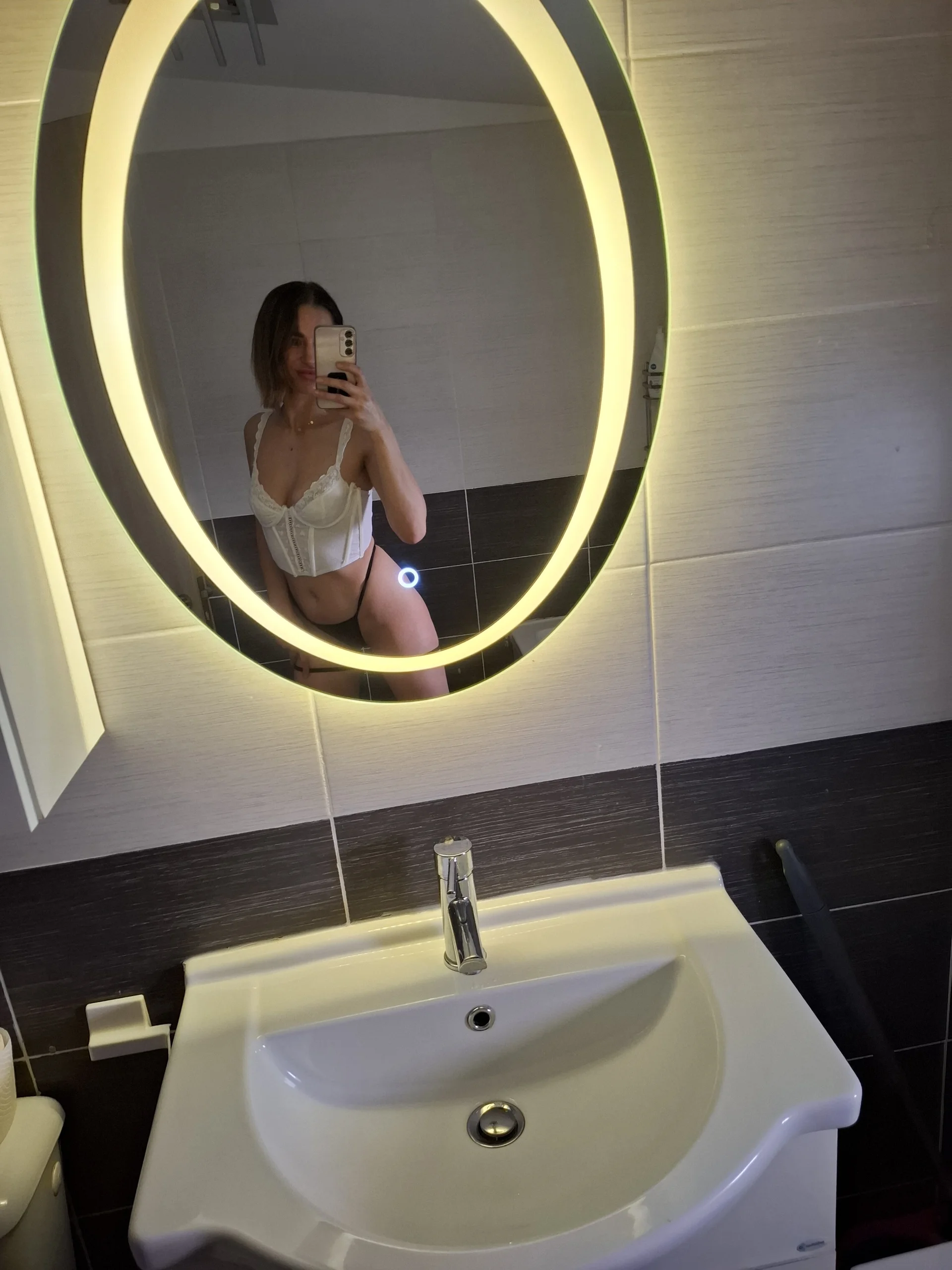 XXX Porn Photo of Nude ela352342 2
