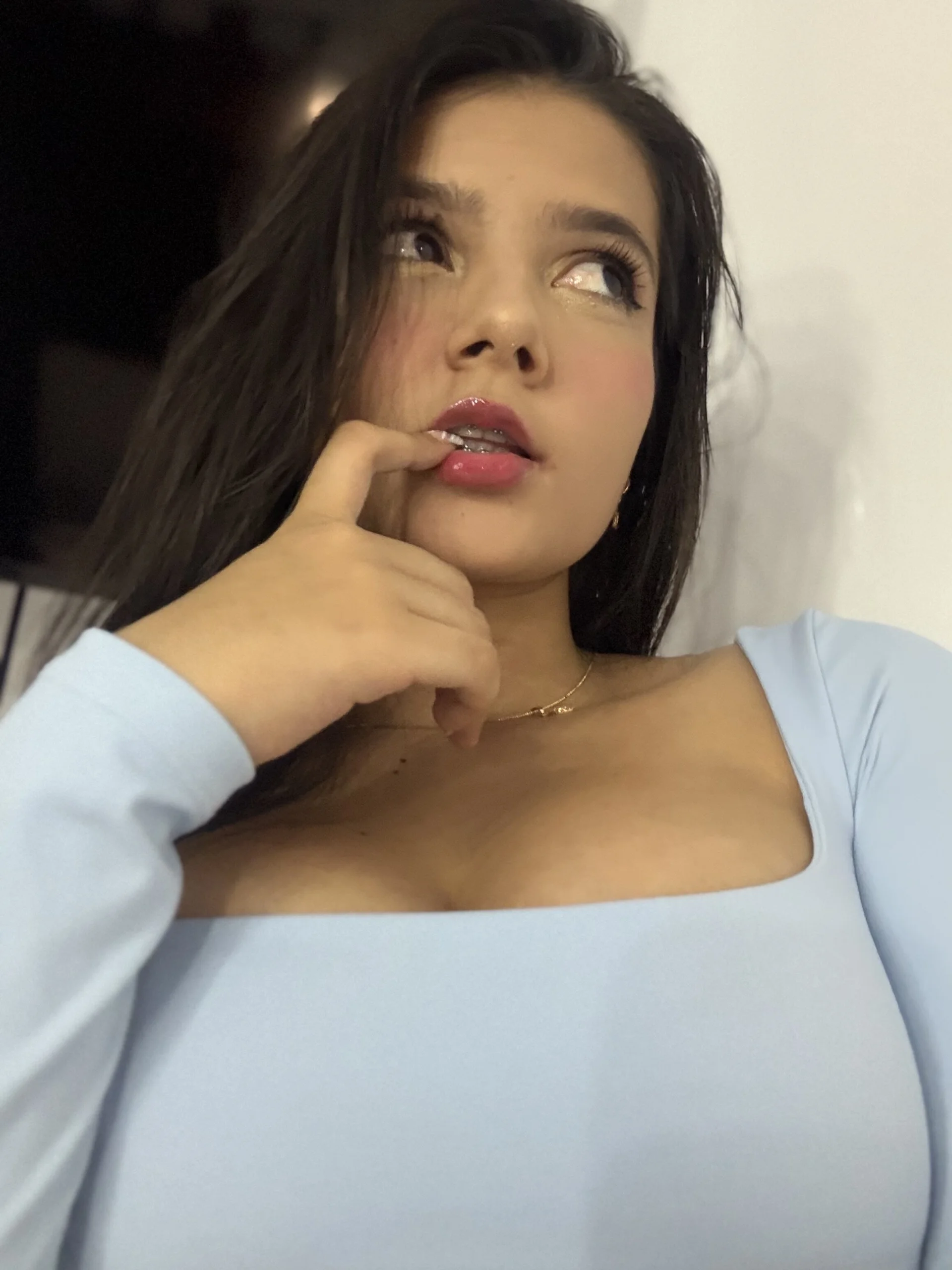 EmmiiGlow