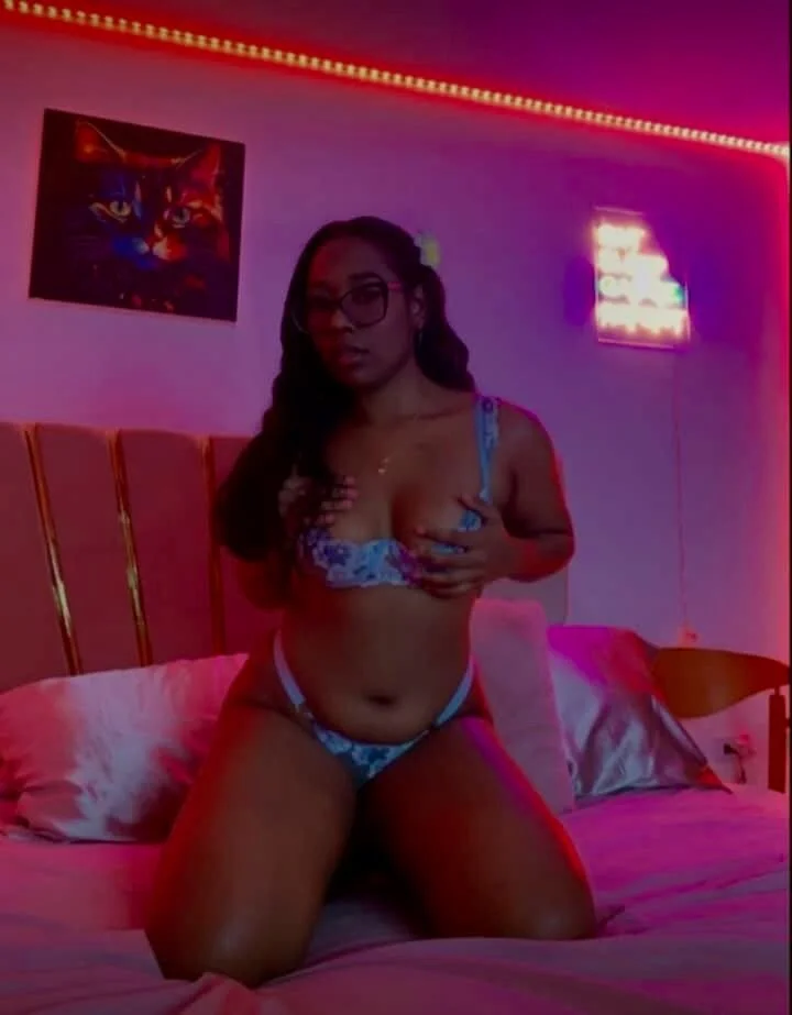 XXX Porn Photo of Nude chell_iivy 5