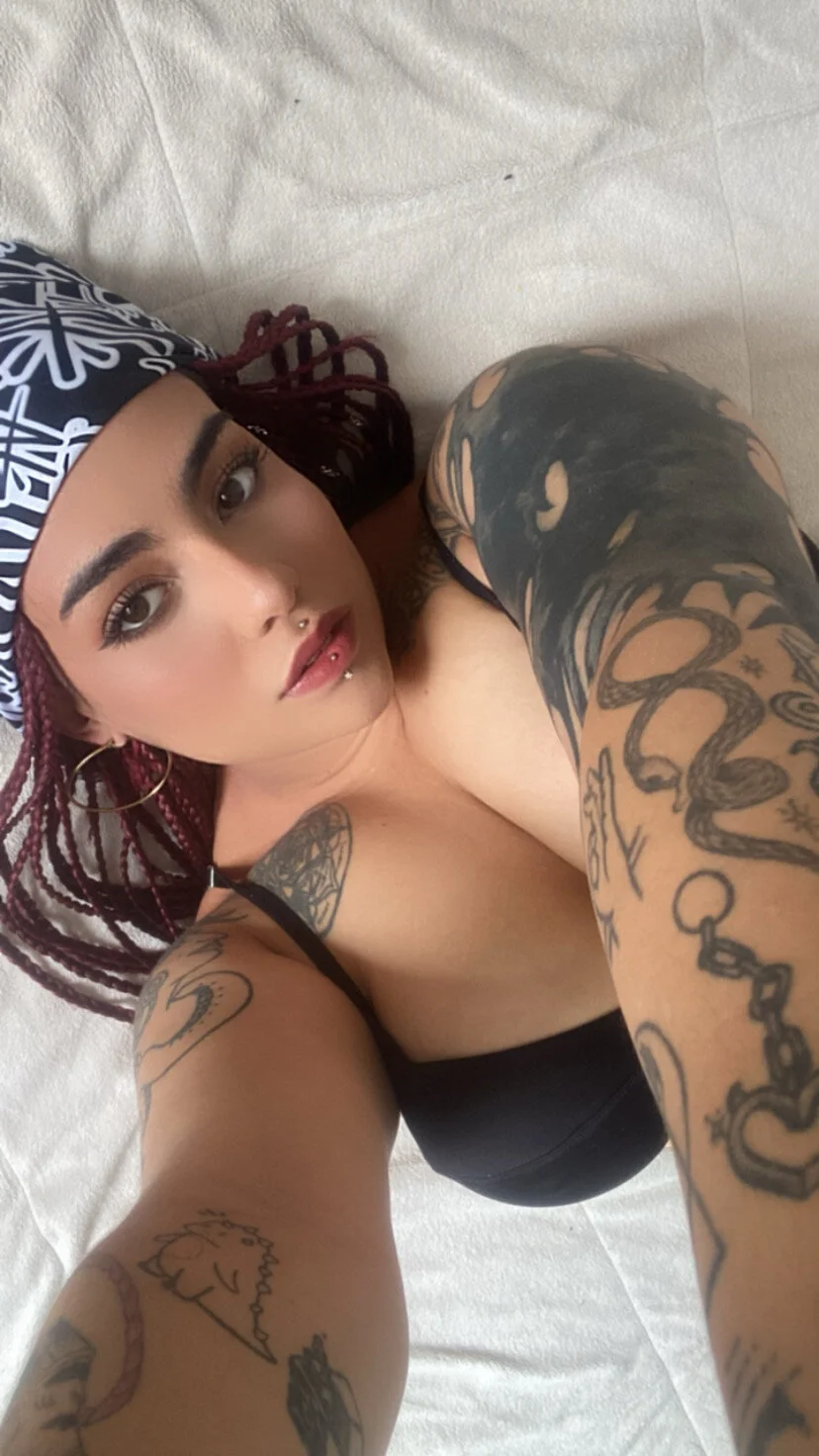 XXX Porn Photo of Nude name_less_lulu 21