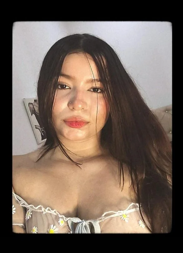 XXX Porn Photo of Nude dayis_miller 6
