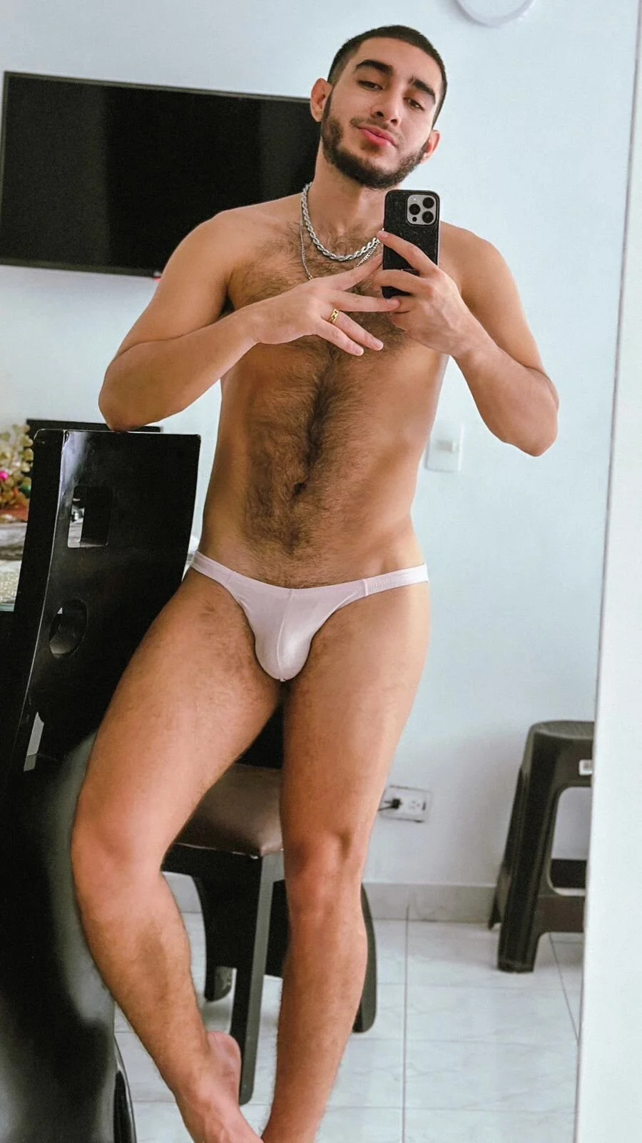 XXX Porn Photo of Nude JuanDiegoKing 9