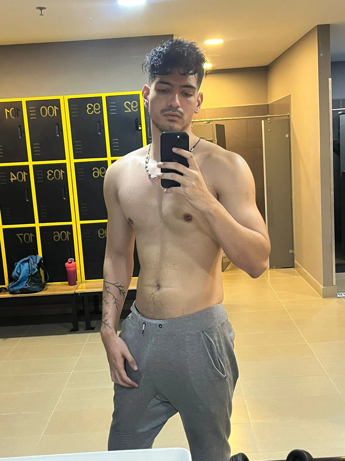 XXX Porn Photo of Nude bbbeachboy 138