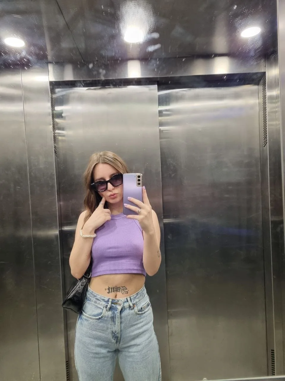XXX Porn Photo of Nude candyXcarrie 18