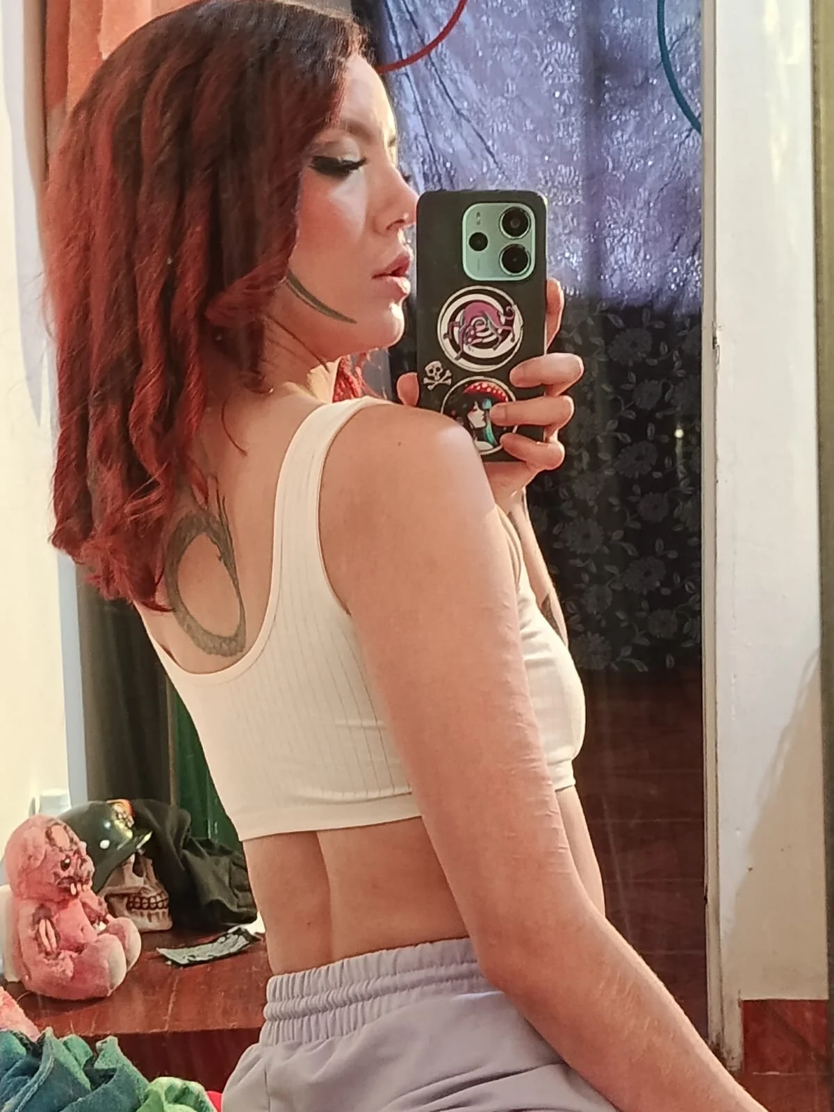 XXX Porn Photo of Nude nix_wolf 2