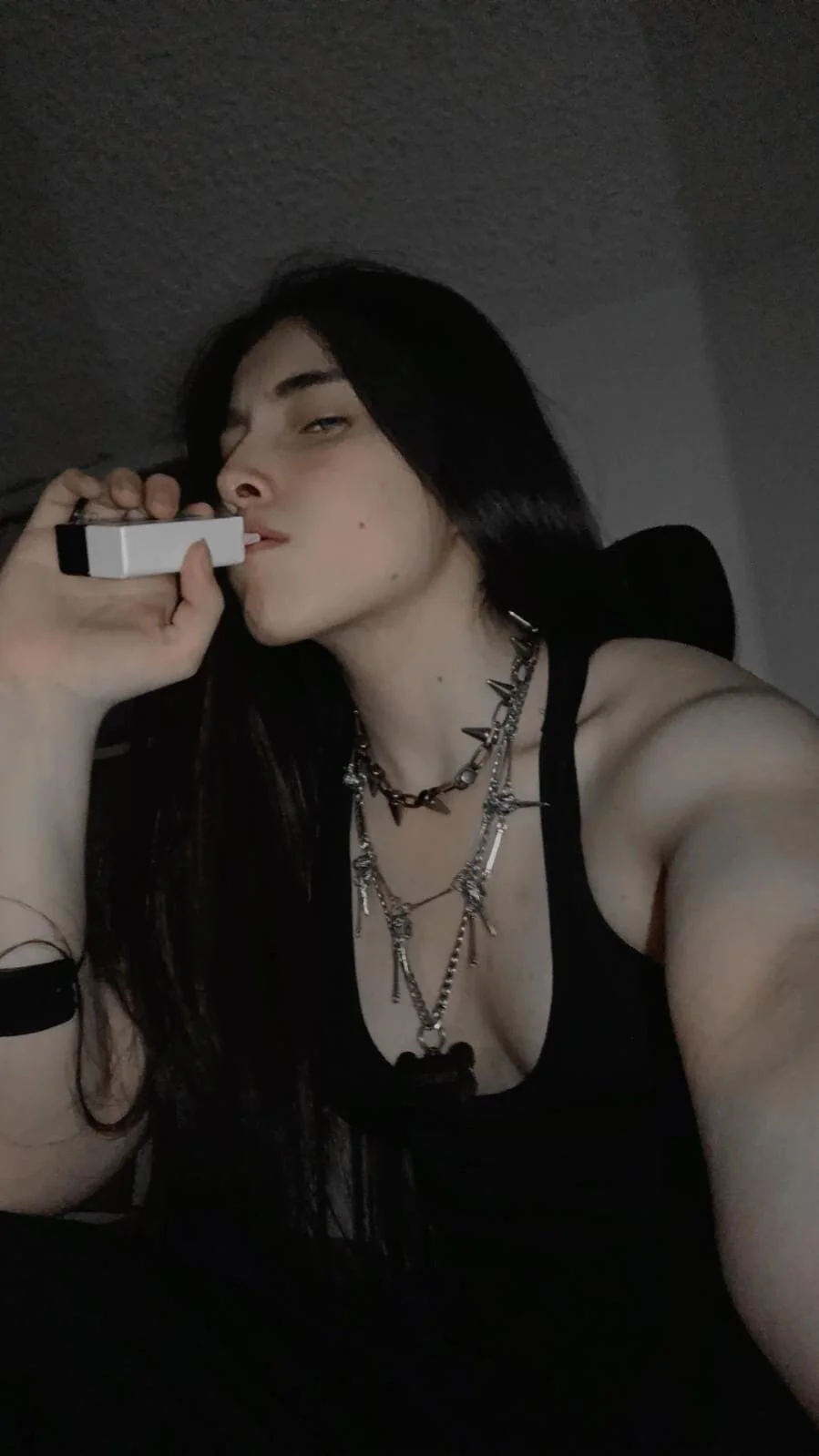 XXX Porn Photo of Nude Ashkoreh 4