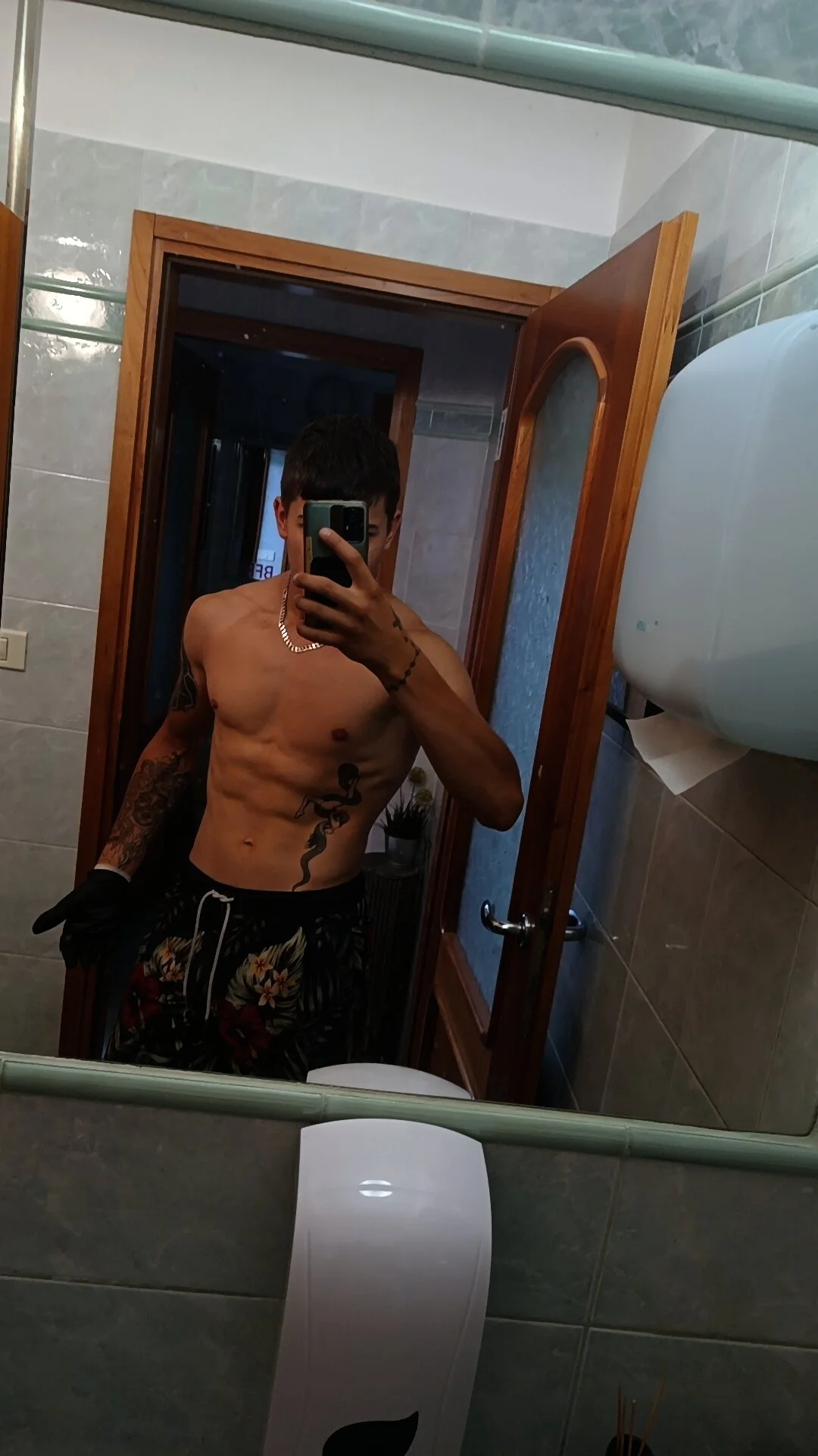 XXX Porn Photo of Nude Akillas 7