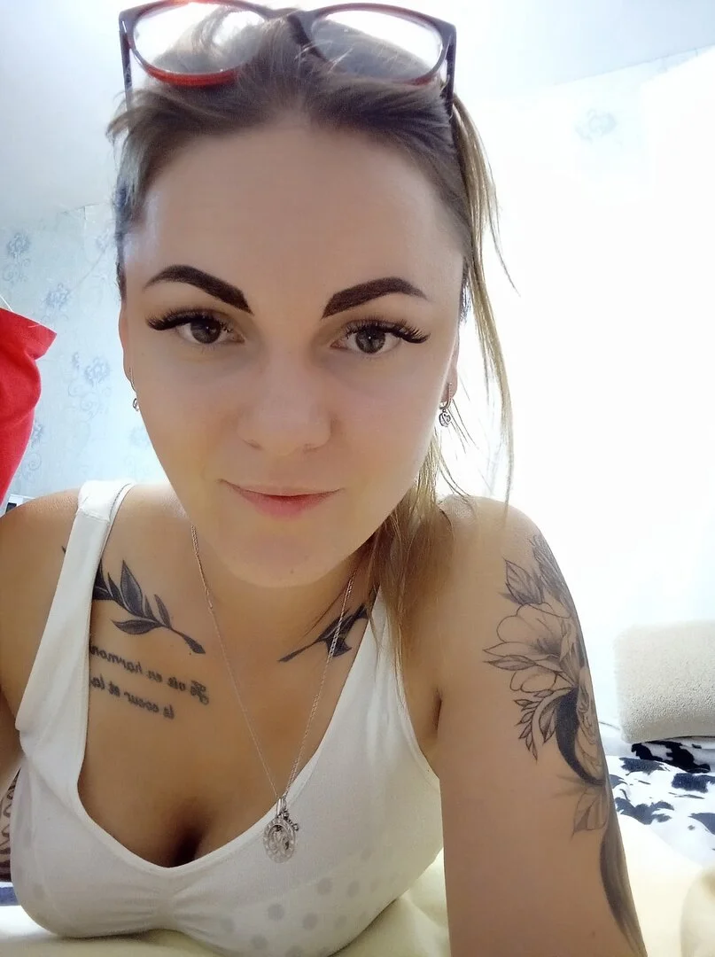 XXX Porn Photo of Nude yourhottestorgasm 1