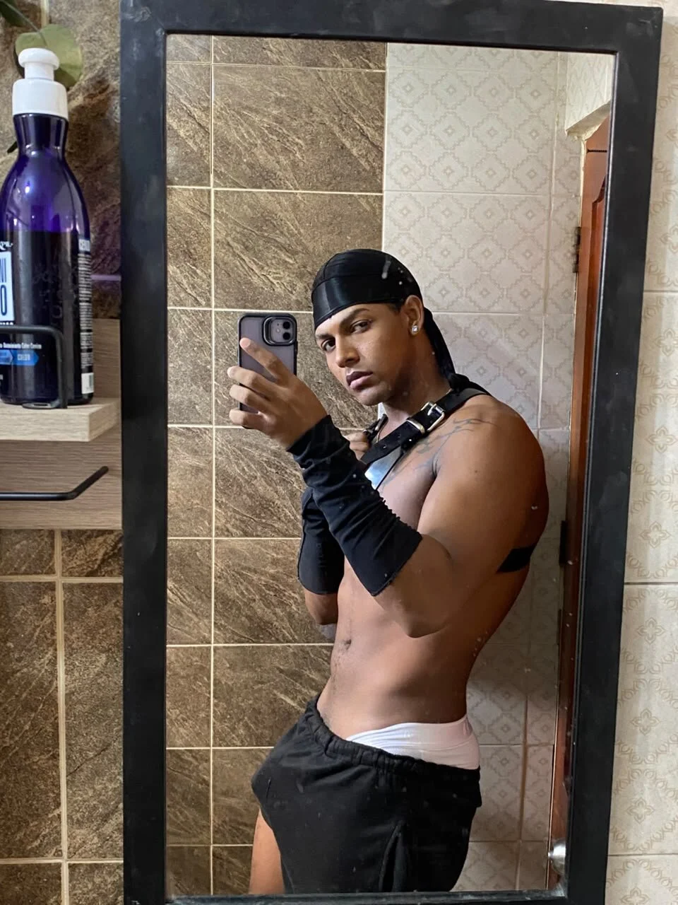 XXX Porn Photo of Nude zoriel_bigcock 25