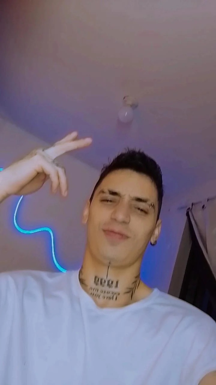 XXX Porn Photo of Nude alejo_greyx 13