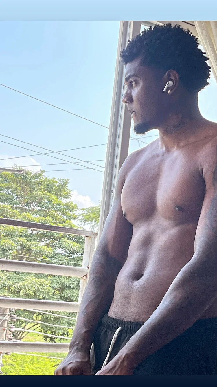 XXX Porn Photo of Nude LOGAN_DRAKE 10