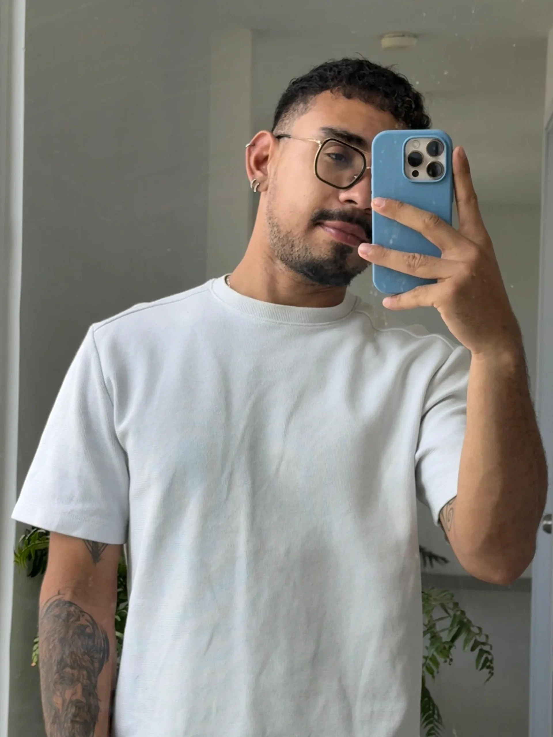 XXX Porn Photo of Nude Luck_Andrew 2
