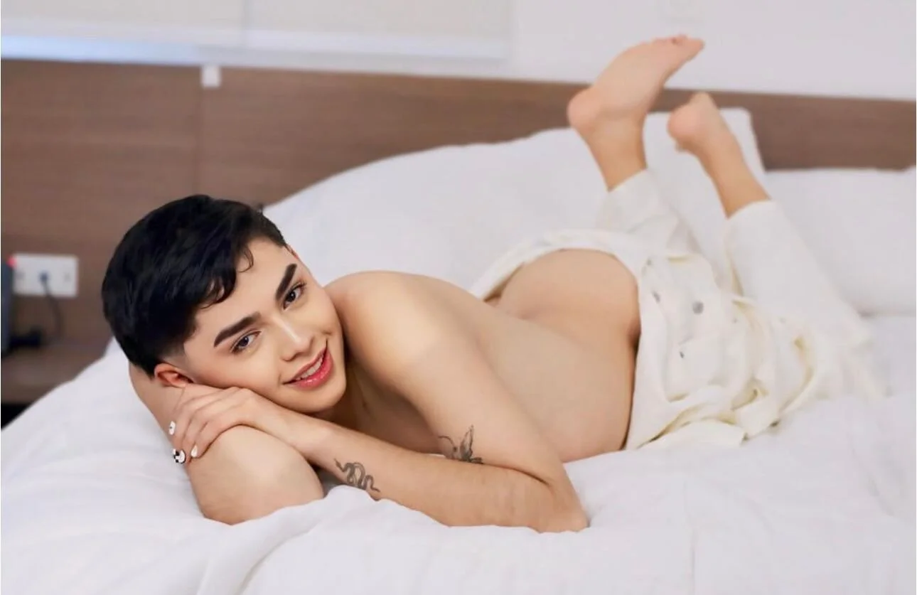 XXX Porn Photo of Nude Maxi_little 1