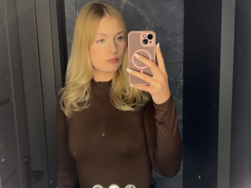 XXX Porn Photo of Nude CassieHeart 10