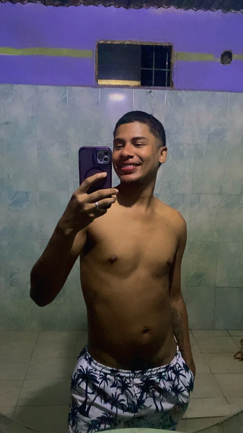 XXX Porn Photo of Nude petter_carllyz 5