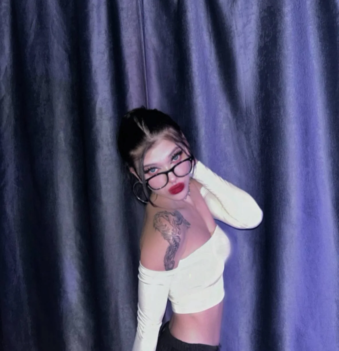 XXX Porn Photo of Nude Glowia 4